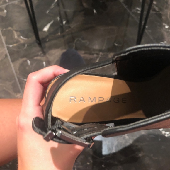 Black Open-Toe Leather Heels - Picture 3 of 4